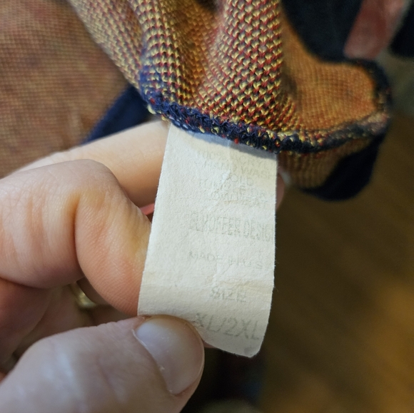 El Hoffer Marvel-Inspired Cropped Knit Sweater XL | Bold Chevron | Oversized Fit - Picture 4 of 4